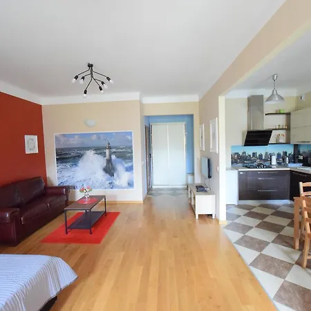 Apartment Elegant Old Town Iii